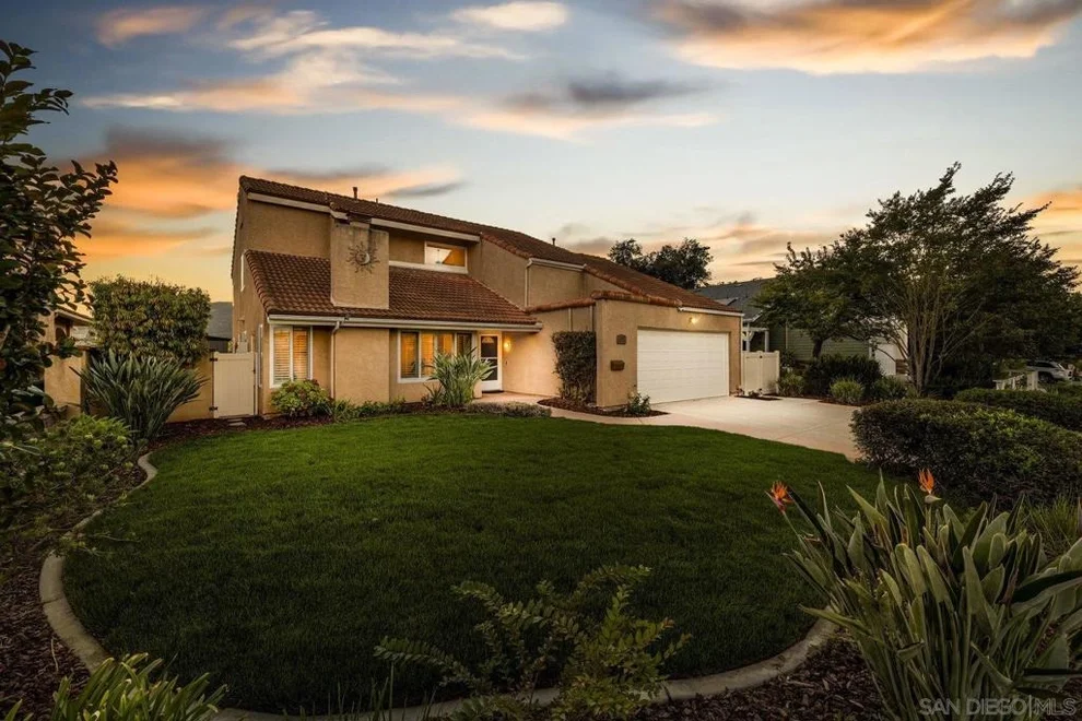 Unit for sale at 11409 Duenda Rd, San Diego, CA 92127