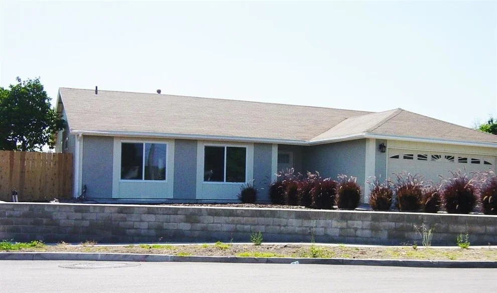 Unit for sale at 1803 Manor, Vista, CA 92084