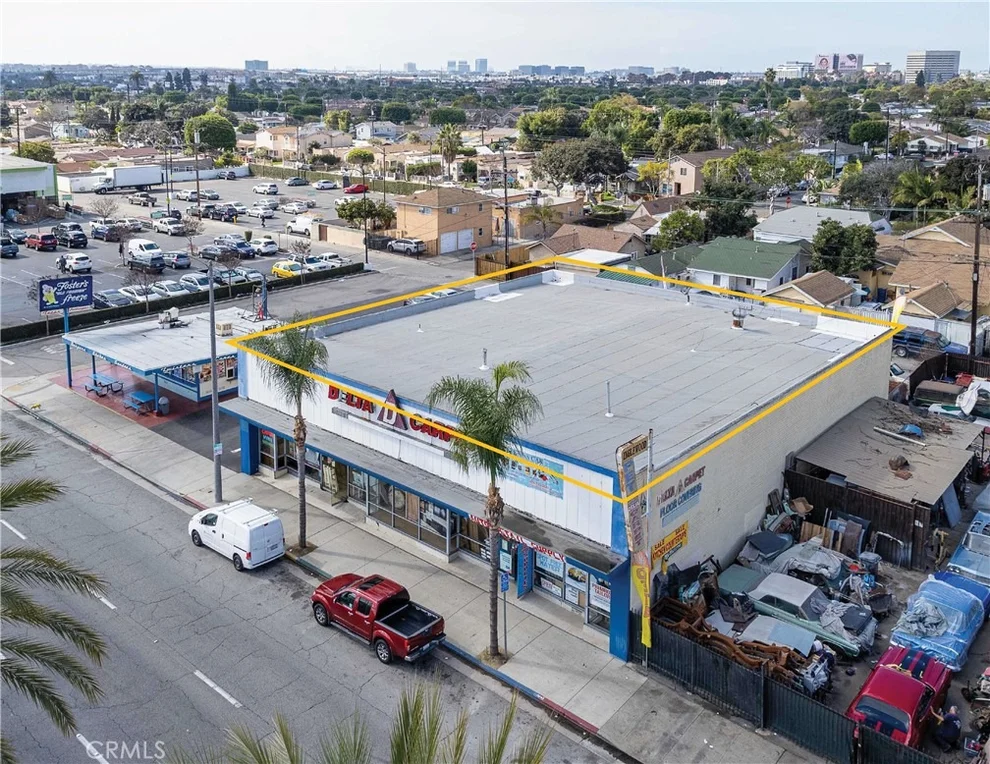 Unit for sale at 979 S La Brea Avenue, Inglewood, CA 90301