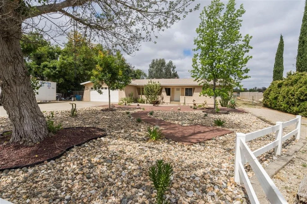 Unit for sale at 2105 Toca, Ramona, CA 92065