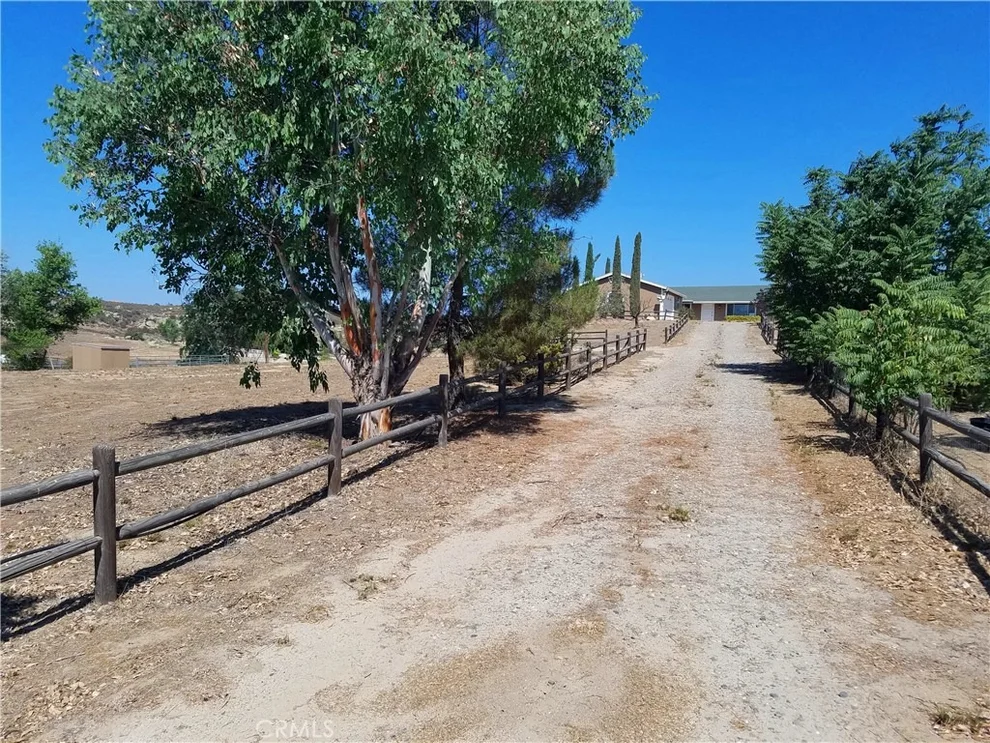 Unit for sale at 42280 Indian Hill, Aguanga, CA 92536