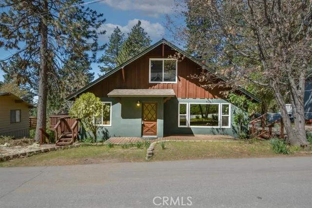 Unit for sale at 31371 Lightfoot Way, Running Springs, CA 92382