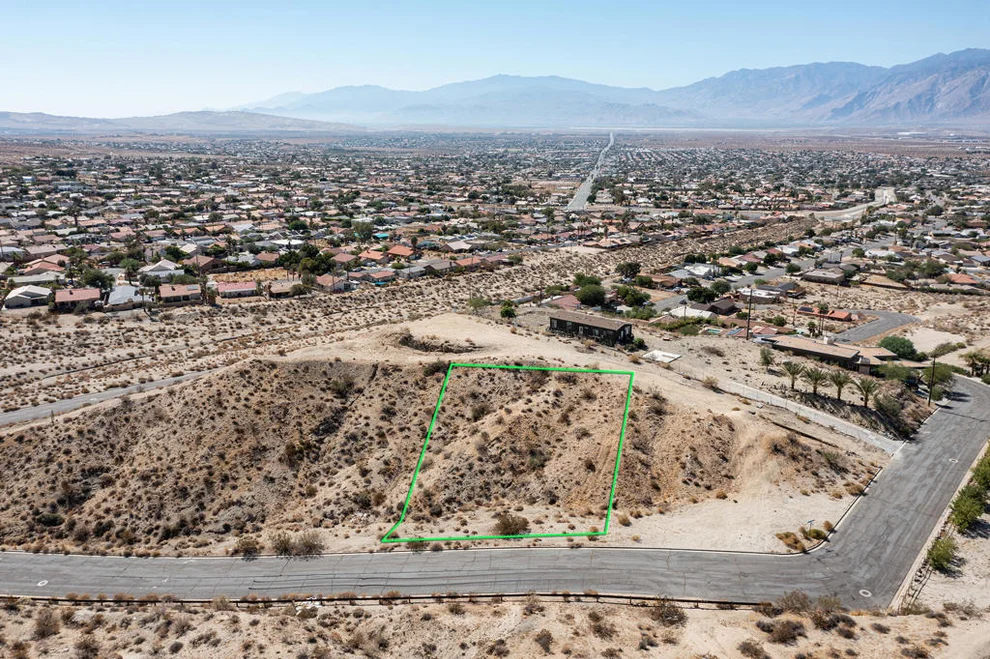 Unit for sale at 9004 Calle De Begiuos, Desert Hot Springs, CA 92240