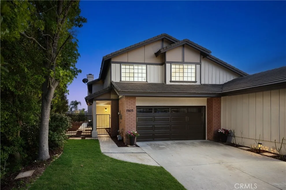 Unit for sale at 19103 Sycamore Glen Drive, Lake Forest, CA 92679