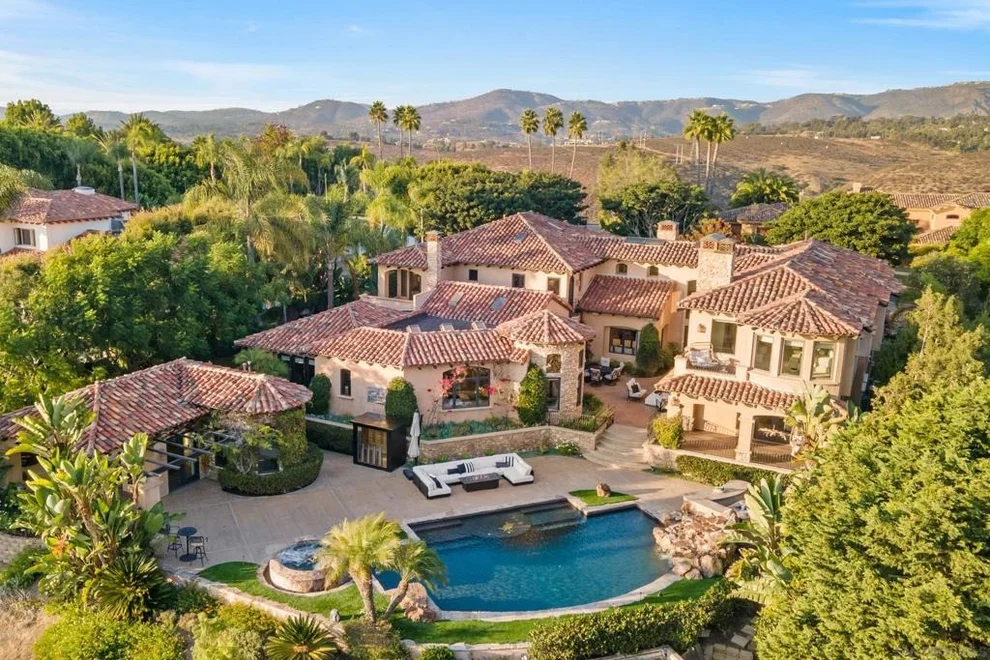 Unit for sale at 6089 Avenida Alteras, Rancho Santa Fe, CA 92067