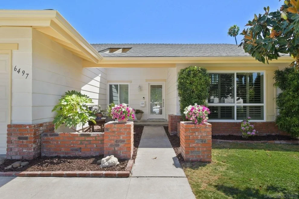 Unit for sale at 6497 Decanture, San Diego, CA 92120
