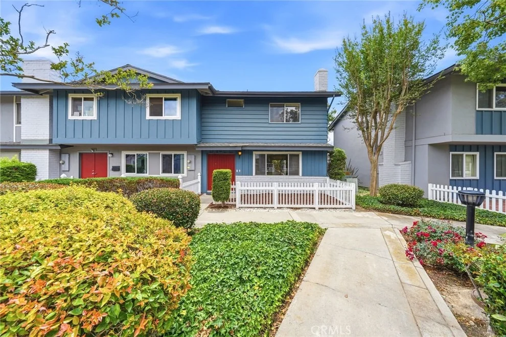 Unit for sale at 1447 Sycamore, Tustin, CA 92780