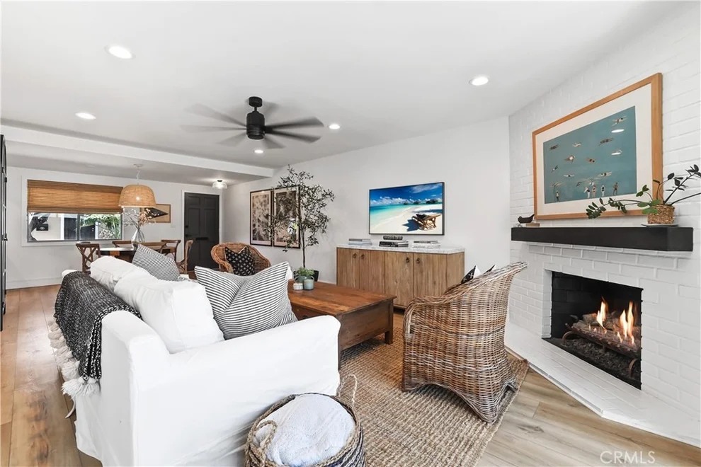 Unit for sale at 1741 Tustin Avenue, Costa Mesa, CA 92627