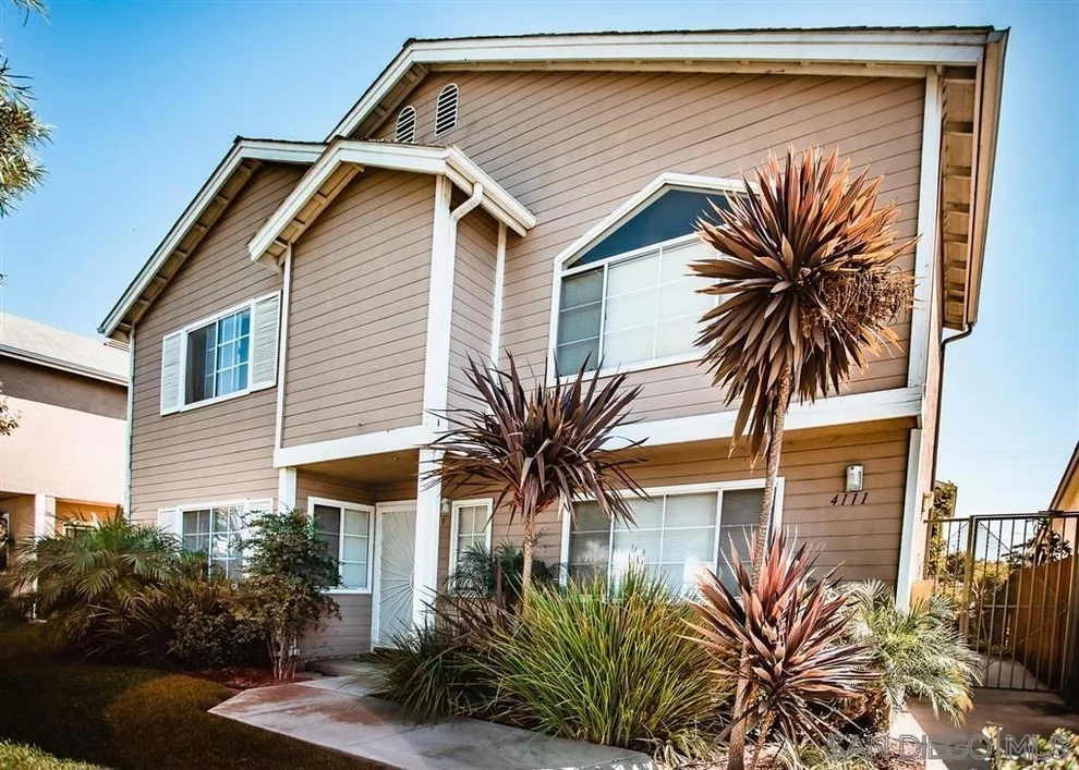 Unit for sale at 4111 Poplar, San Diego, CA 92105