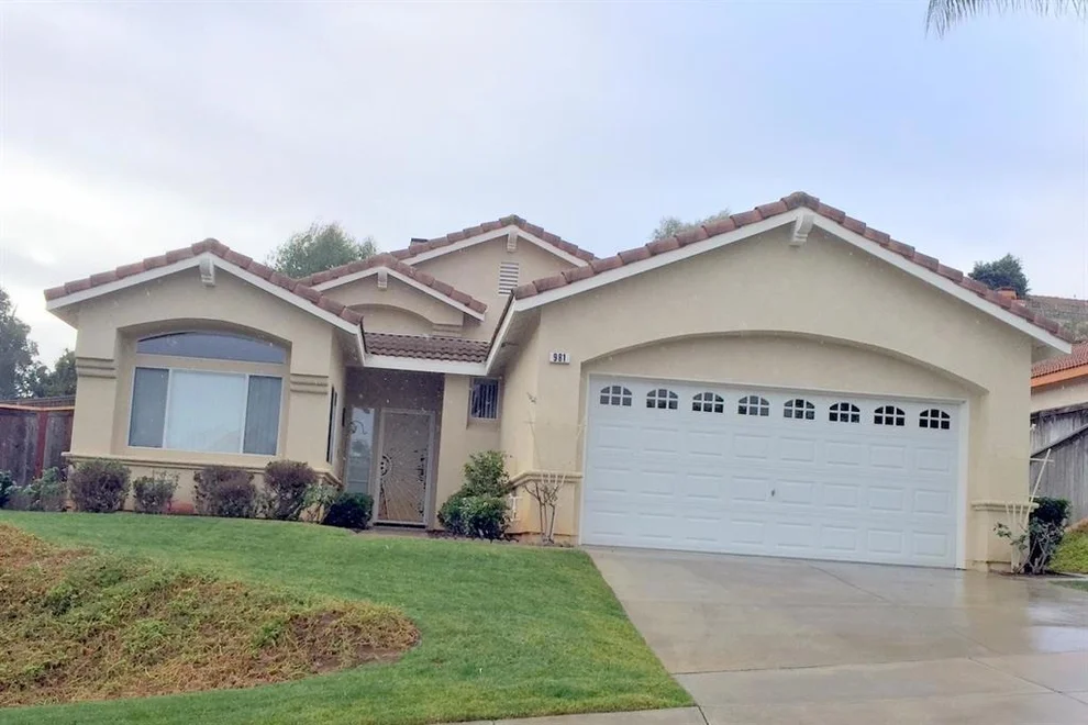 Unit for sale at 981 Bel Air E, Vista, CA 92084