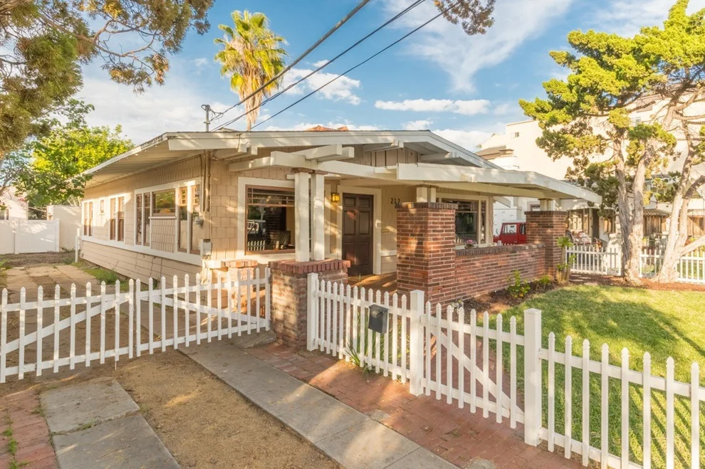 Unit for sale at 212 Lewis, San Diego, CA 92103
