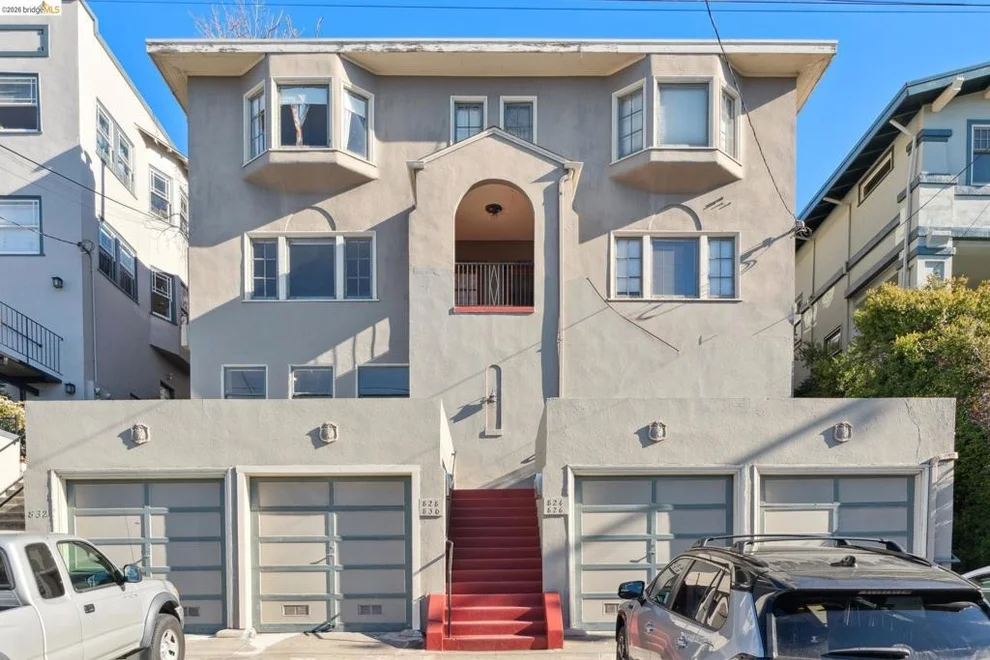 Unit for sale at 830 Walker Ave, Oakland, CA 94610