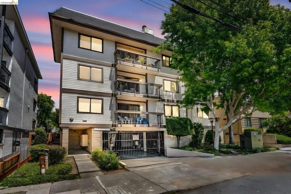 Unit for sale at 417 Evelyn Ave, Albany, CA 94706