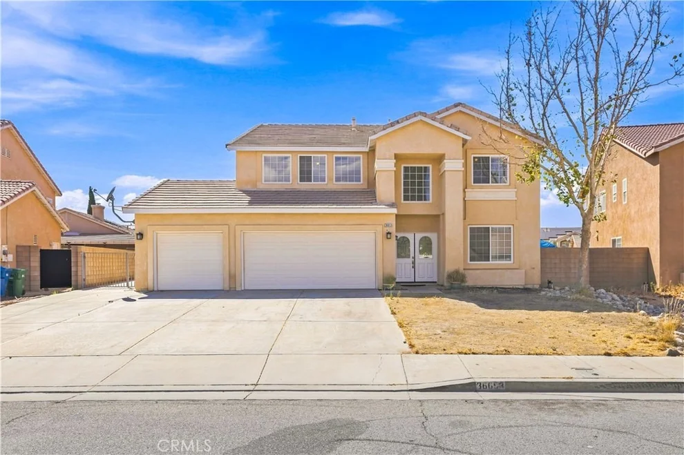 Unit for sale at 36653 Macarthur, Palmdale, CA 93552