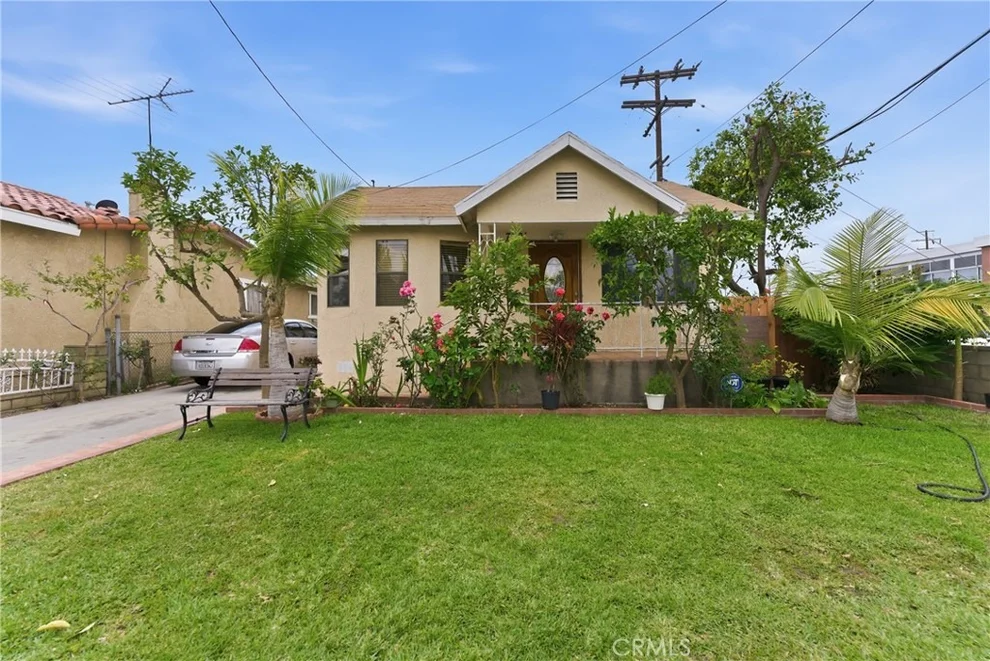 Unit for sale at 7221 Otis, Bell, CA 90201
