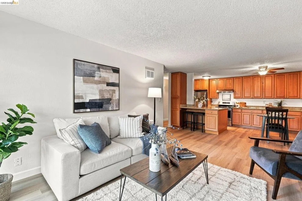 Unit for sale at 955 Shorepoint Court, Alameda, CA 94501