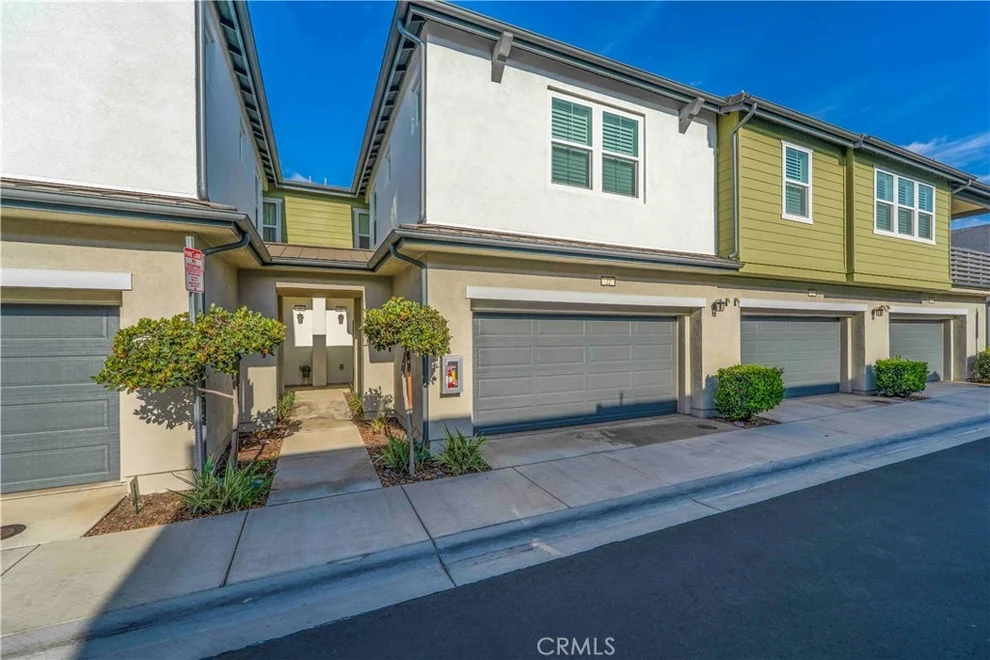 Unit for sale at 2330 S Via Esplanade, Ontario, CA 91762
