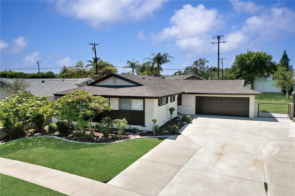 Unit for sale at 12909 Bluefield, La Mirada, CA 90638