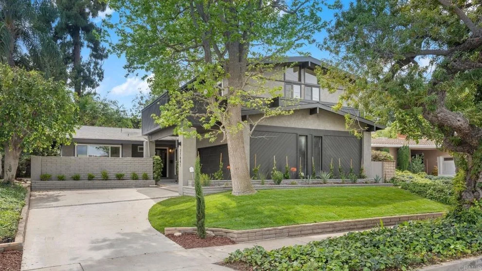 Unit for sale at 27841 Pontevedra Dr, Rancho Palos Verdes, CA 90275