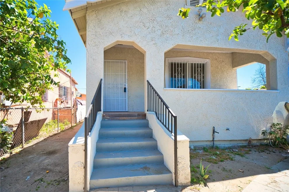 Unit for sale at 4710 Compton Avenue, Los Angeles, CA 90011