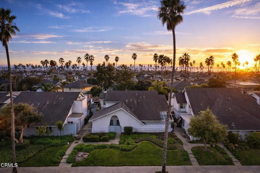 Unit for sale at 2543 E Harbor Boulevard, Ventura, CA 93001