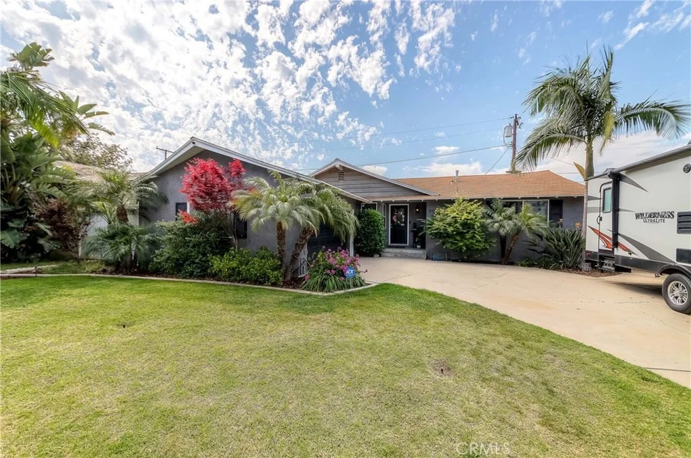 Unit for sale at 906 W Hill Avenue, Fullerton, CA 92832