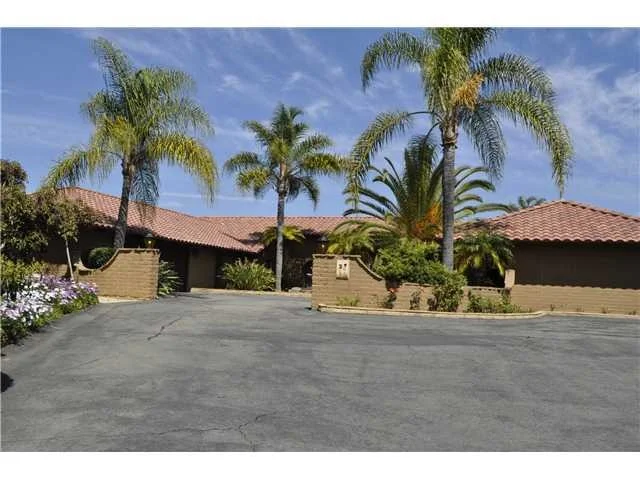 Unit for sale at 10082 W Lilac Road, Escondido, CA 92026