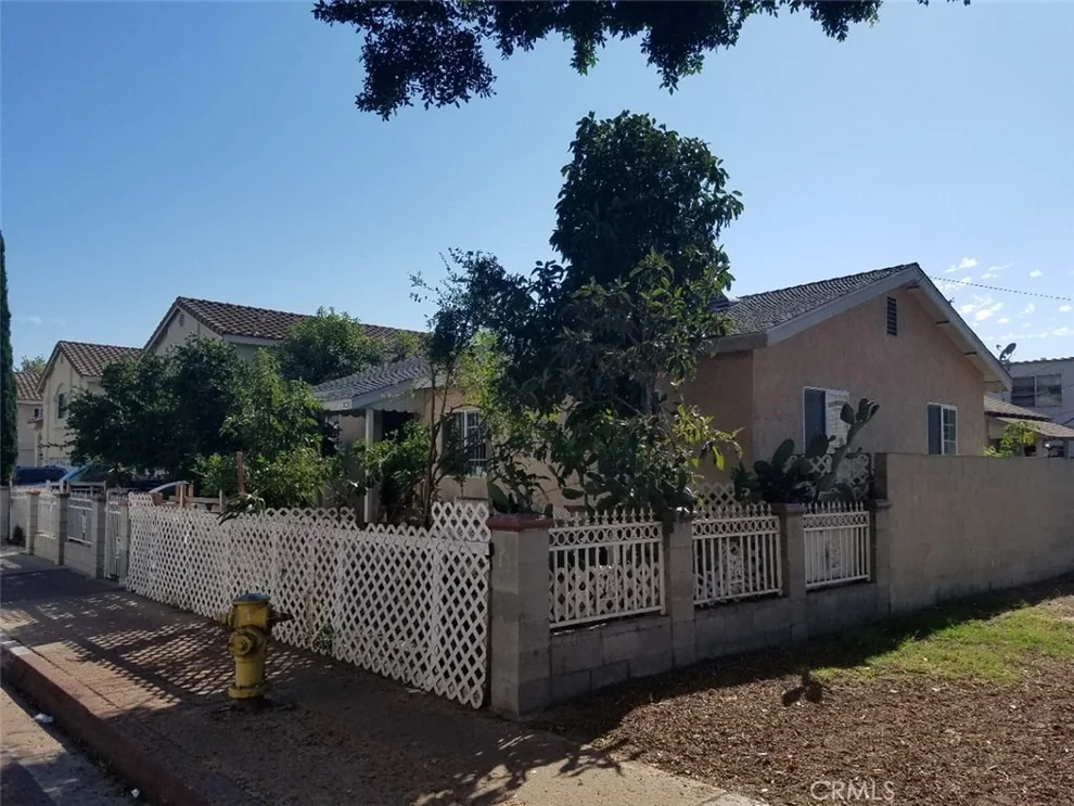 Unit for sale at 301 S Arcacia Ave, Compton, CA 90220