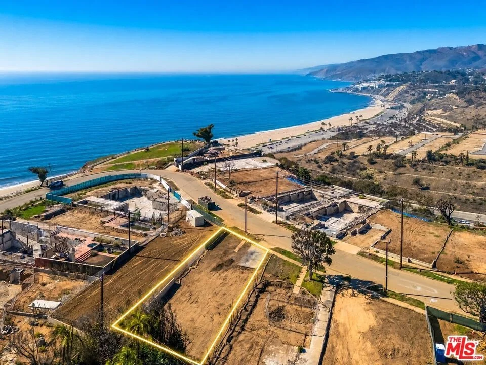 Unit for sale at 326 Mount Holyoke Avenue, Pacific Palisades, CA 90272
