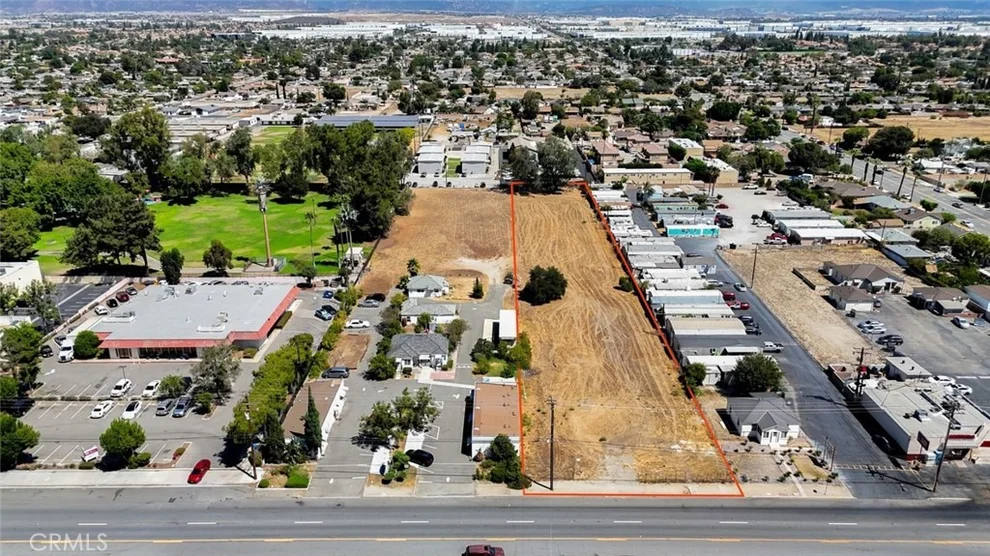 Unit for sale at 17630 Foothill Boulevard, Fontana, CA 92335