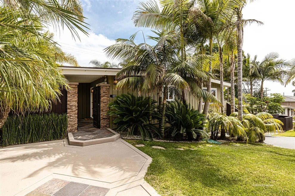 Unit for sale at 255 May Ct, Cardiff By The Sea, CA 92007