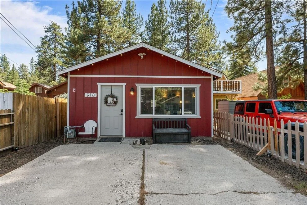 Unit for sale at 918 W Aeroplane Boulevard, Big Bear, CA 92314