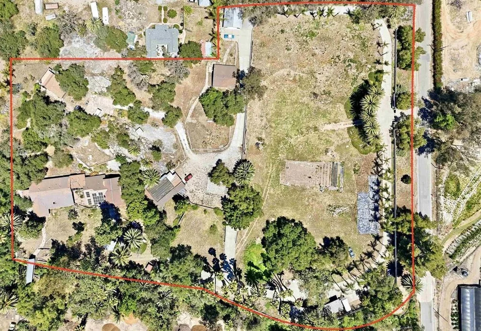 Unit for sale at 2362 Huffstatler Street, Fallbrook, CA 92028