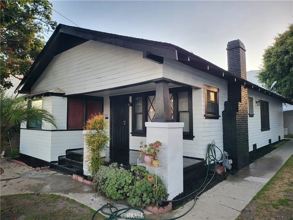 Unit for sale at 1209 S Grand, San Pedro, CA 90015