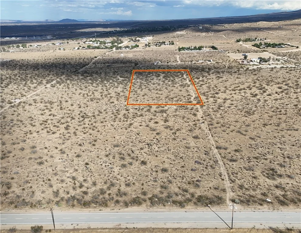Unit for sale at 0 Avenue V-14, Pearblossom, CA 93553