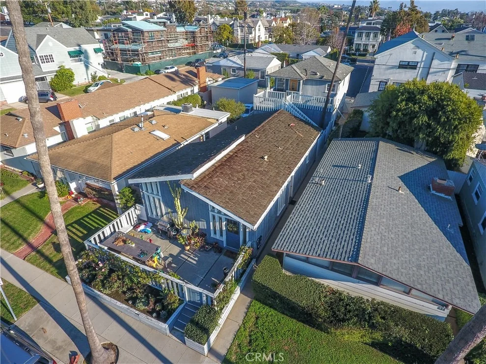 Unit for sale at 616 Goldenrod Avenue, Corona Del Mar, CA 92625