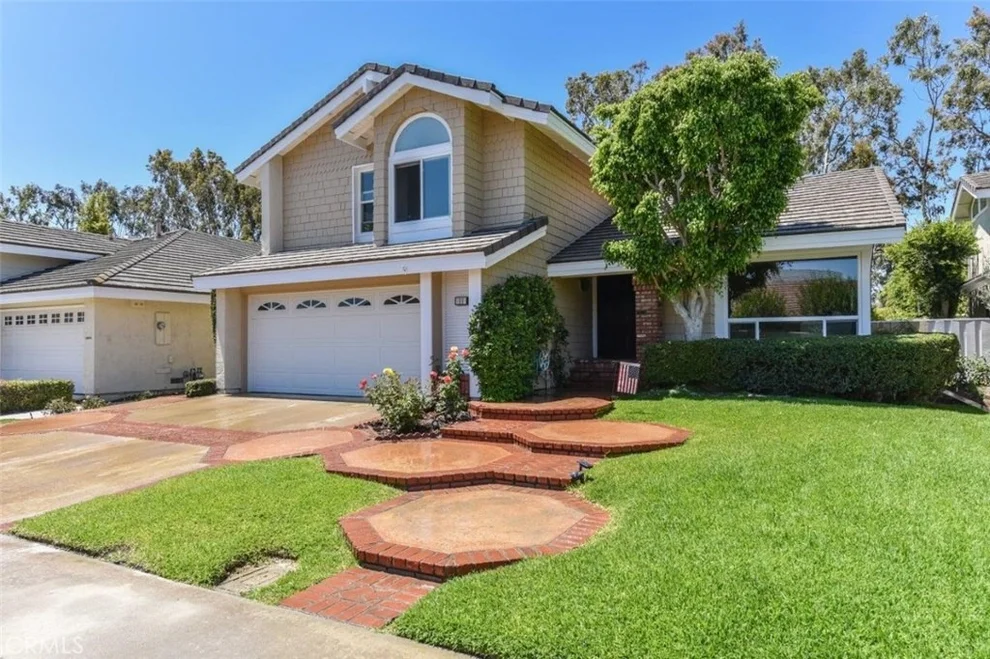 Unit for sale at 11 Earlymorn, Irvine, CA 92614