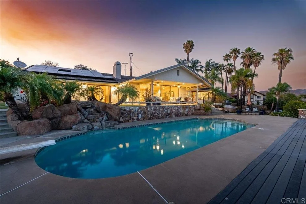 Unit for sale at 2275 Via Cascabel, Escondido, CA 92027