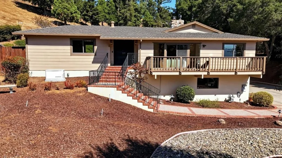 Unit for sale at 775 W California Way, Woodside, CA 94062