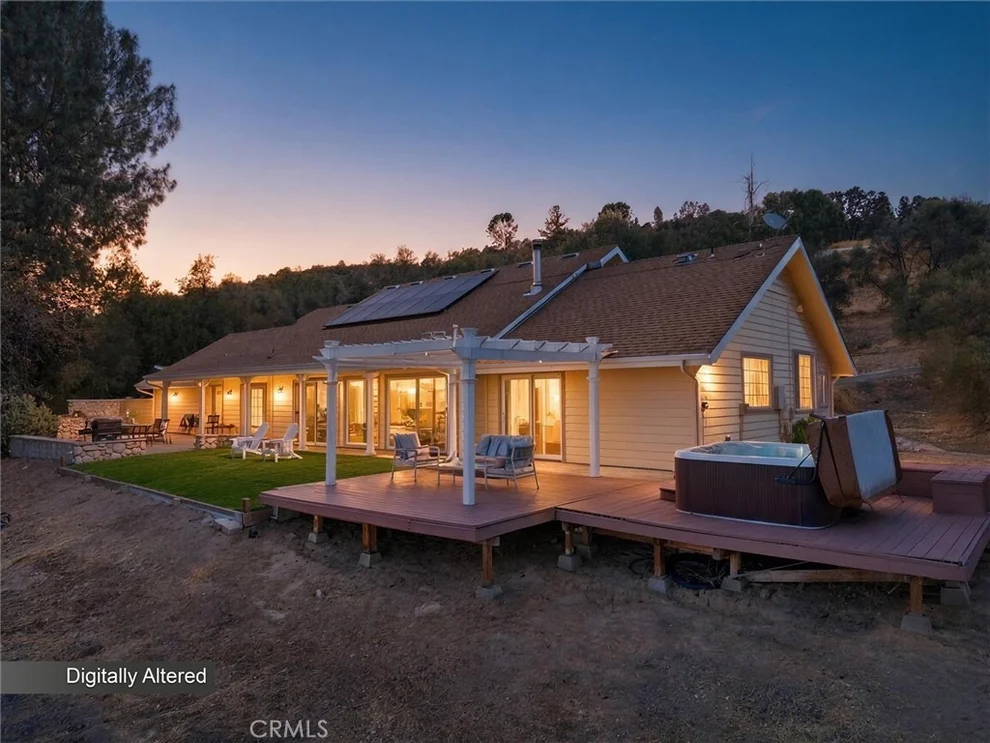 Unit for sale at 41100 Jean W, Oakhurst, CA 93644