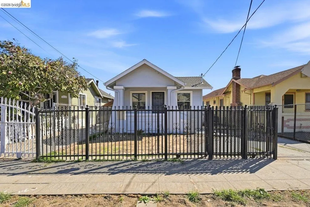 Unit for sale at 1614 72Nd Ave, Oakland, CA 94621