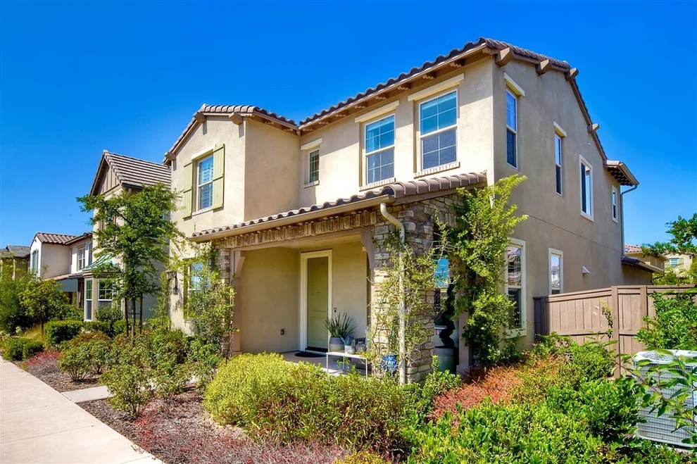 Unit for sale at 15561 Tanner Ridge Rd, San Diego, CA 92127