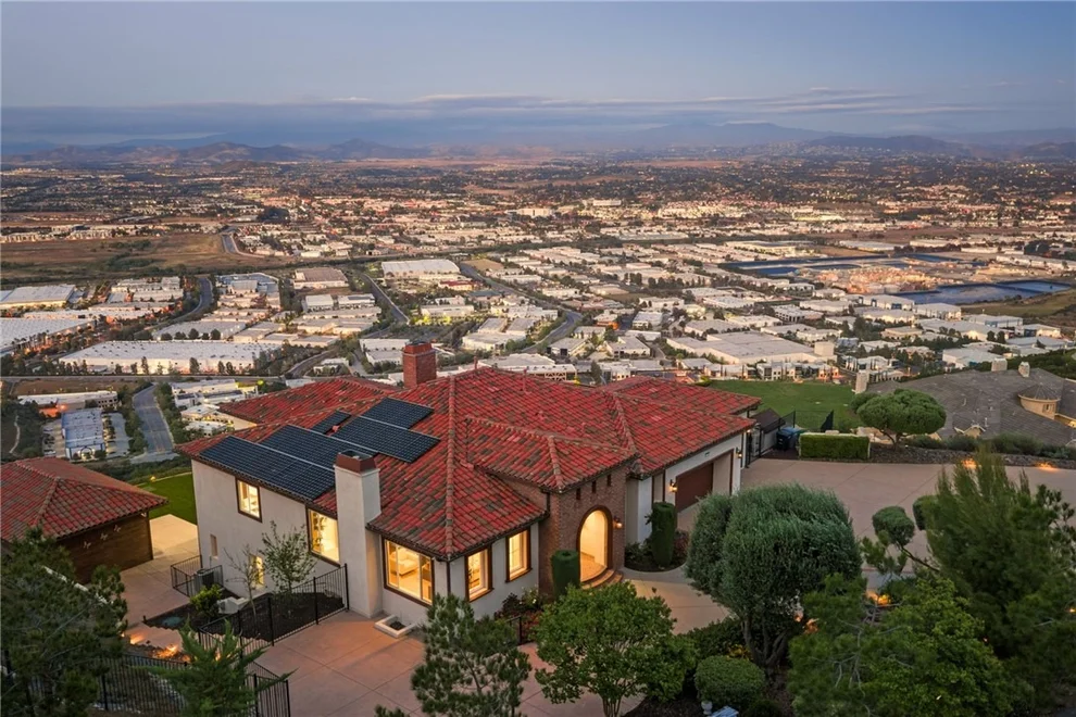Unit for sale at 42365 Vista Montana Court, Temecula, CA 92590