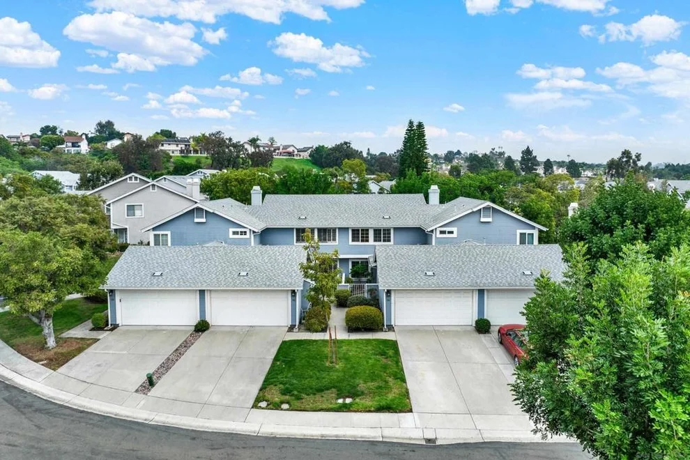 Unit for sale at 350 Windjammer Cir, Chula Vista, CA 91910