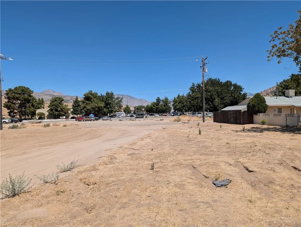 Unit for sale at 0 Irwin Ave., Lake Isabella, CA 92340