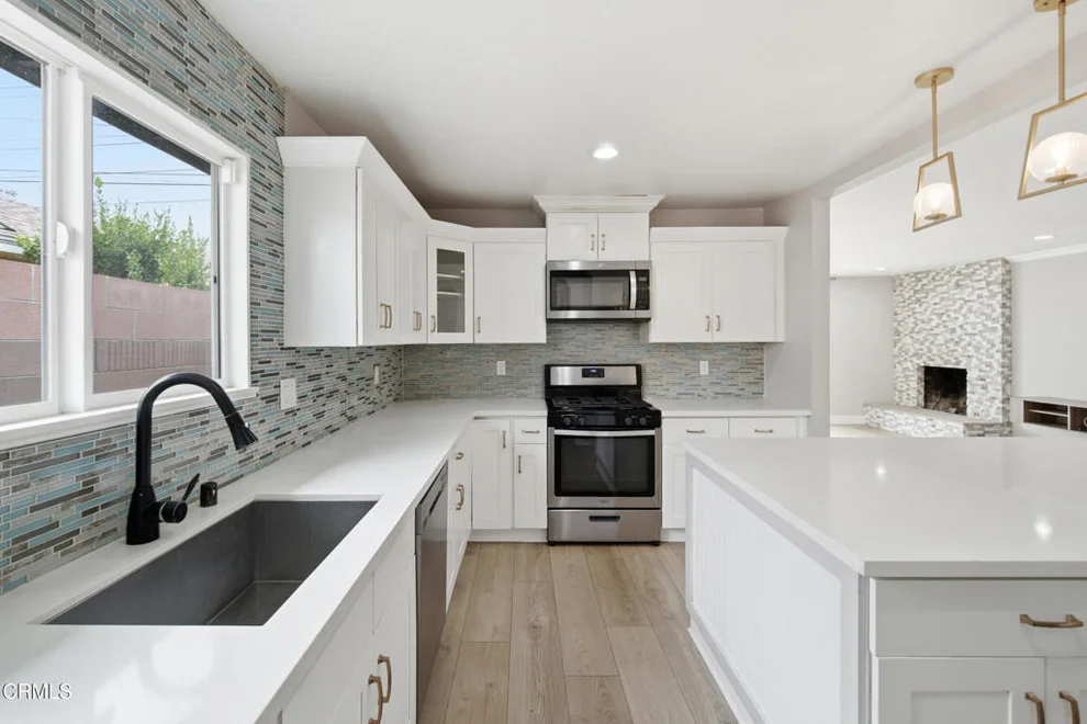 Unit for sale at 1948 Stevely Avenue, Long Beach, CA 90815