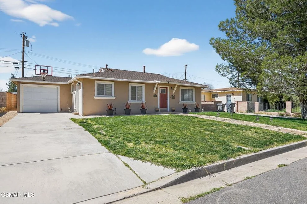 Unit for sale at 44423 Kingtree Avenue, Lancaster, CA 93534