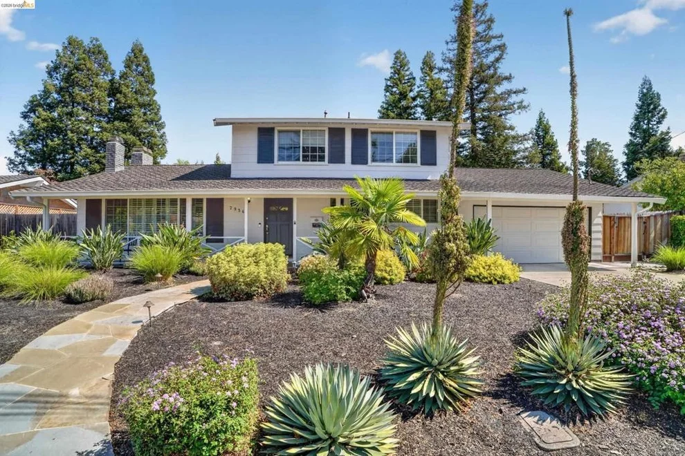 Unit for sale at 2936 Madeira Way, Pleasant Hill, CA 94523-2025