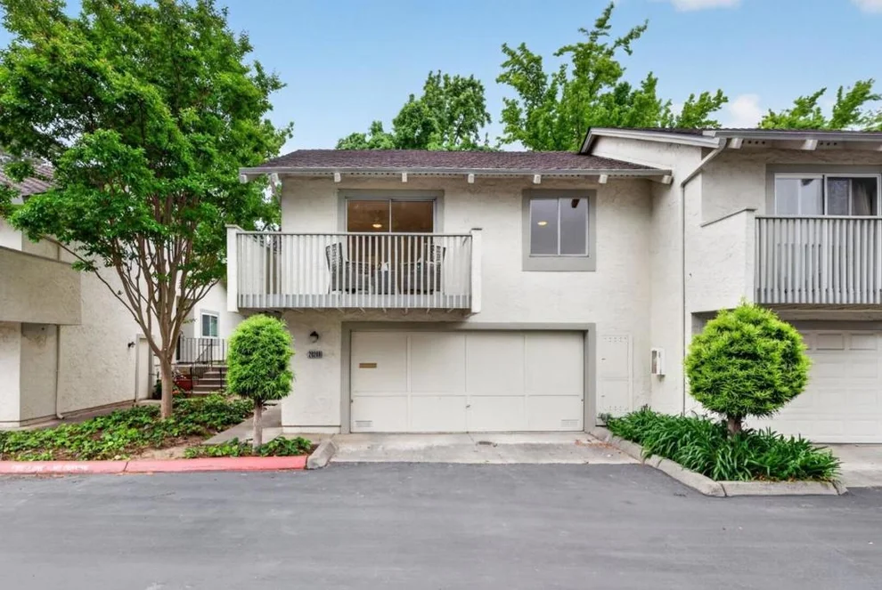 Unit for sale at 20288 Northwest Square, Cupertino, CA 95014