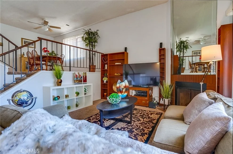 Unit for sale at 10142 Samoa Avenue, Tujunga, CA 91042